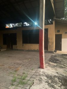 Gudang strategis di Kebon Iwa, Ubung Kaja, Denpasar Barat cocok untuk usaha dan penyimpanan barang.