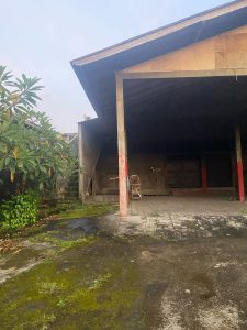 Gudang strategis di Kebon Iwa, Denpasar Barat, cocok untuk usaha dan penyimpanan barang.